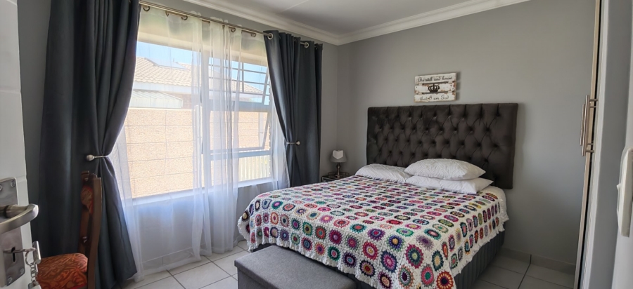 2 Bedroom Property for Sale in Dana Bay Western Cape